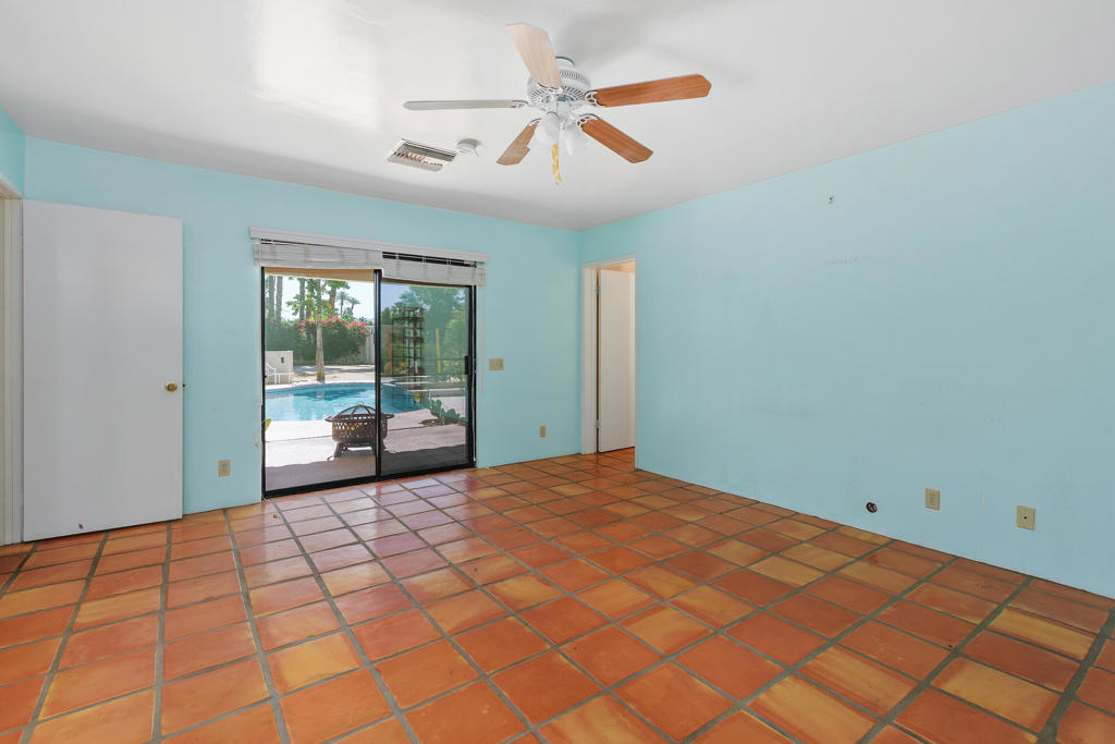 71461 Sahara Road