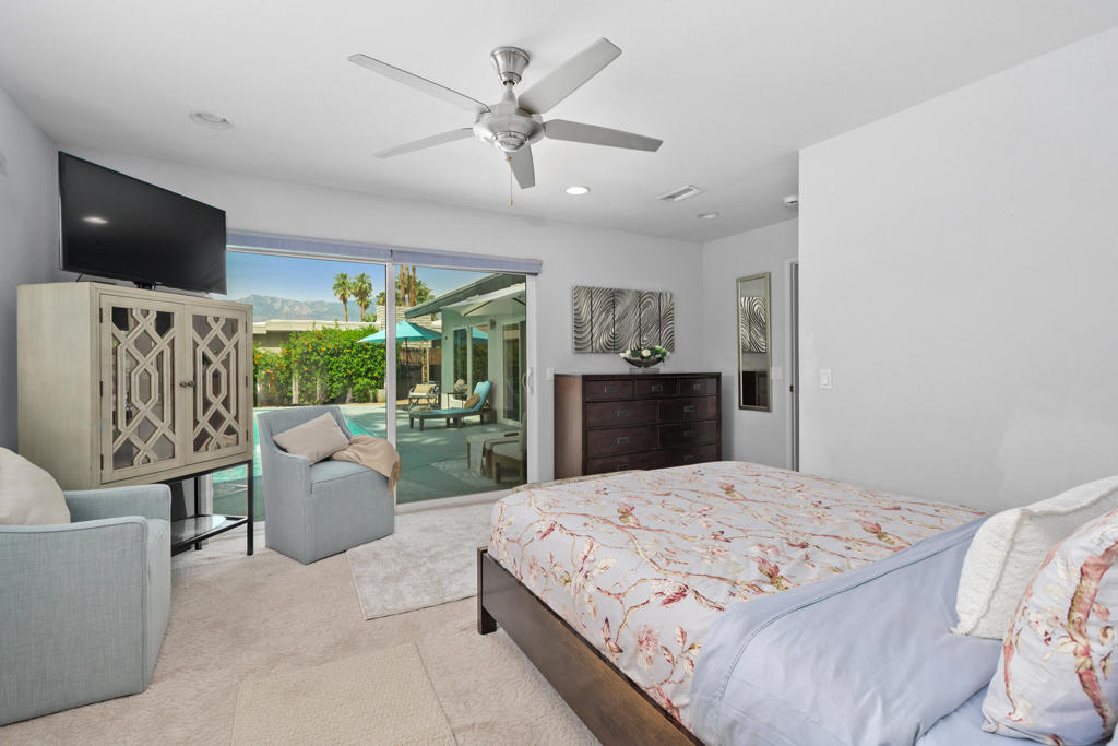 71305 Kempton Avenue