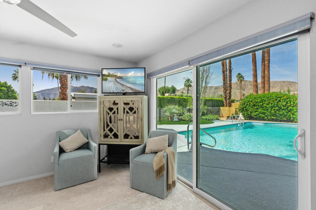 71305 Kempton Avenue