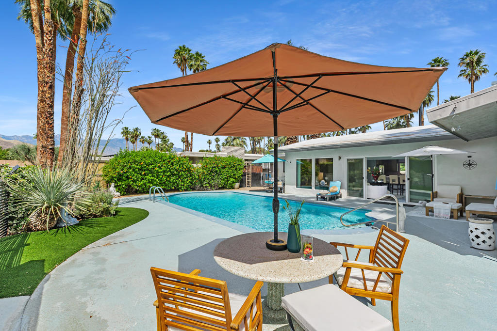 71305 Kempton Avenue