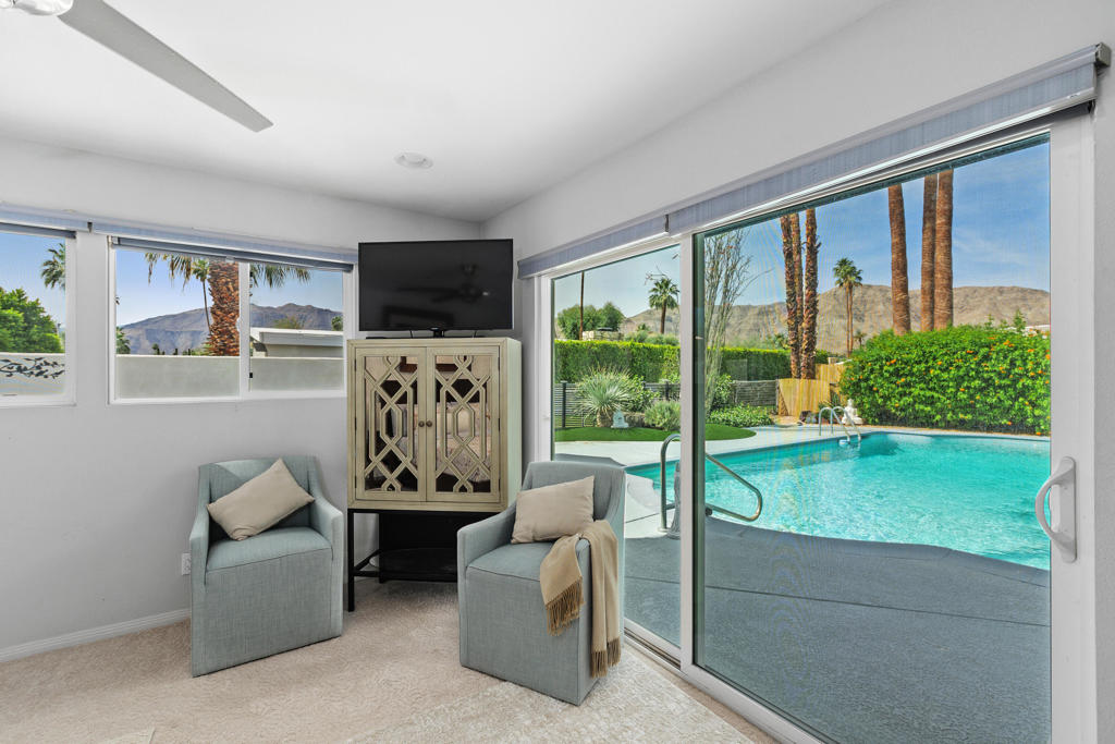 71305 Kempton Avenue