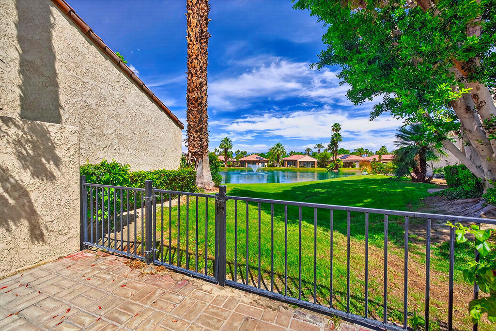 468 Sunningdale Drive