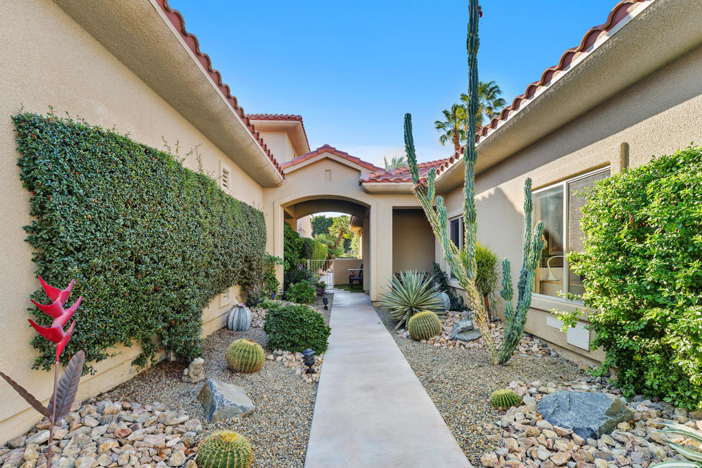 223 Kavenish Drive