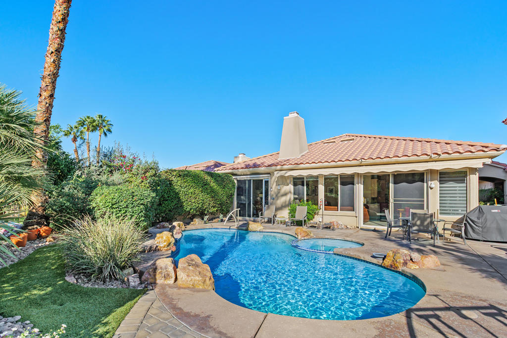 223 Kavenish Drive