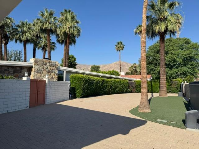 71279 Country Club Drive