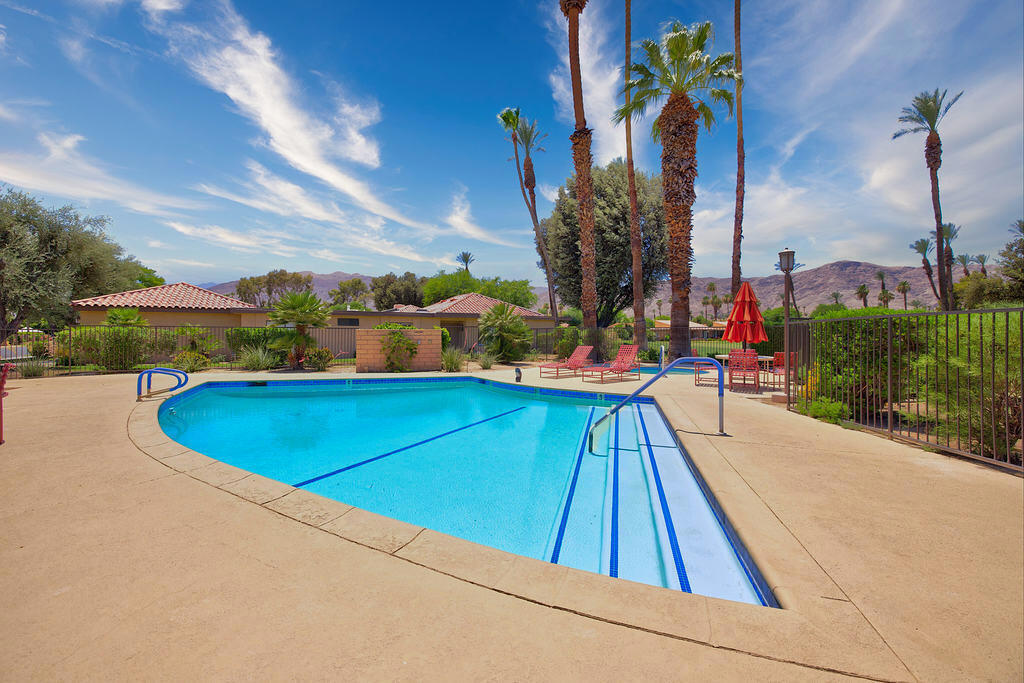 14 La Ronda Drive