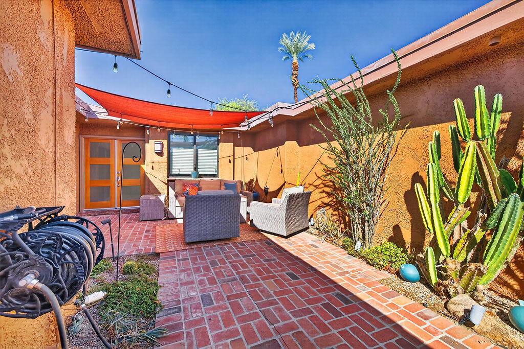 79 La Ronda Drive