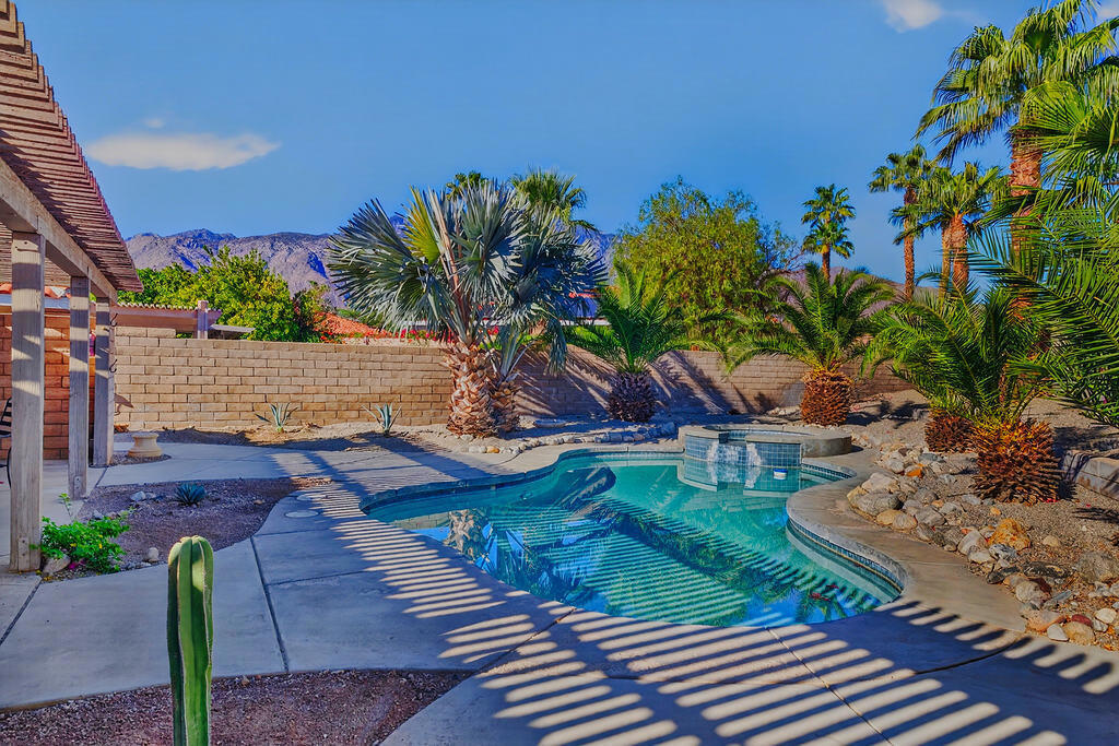 1448 E Adobe Way