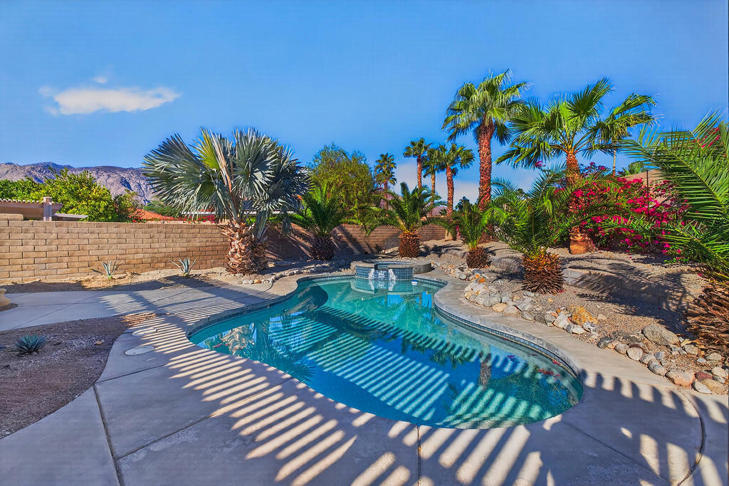 1448 E Adobe Way