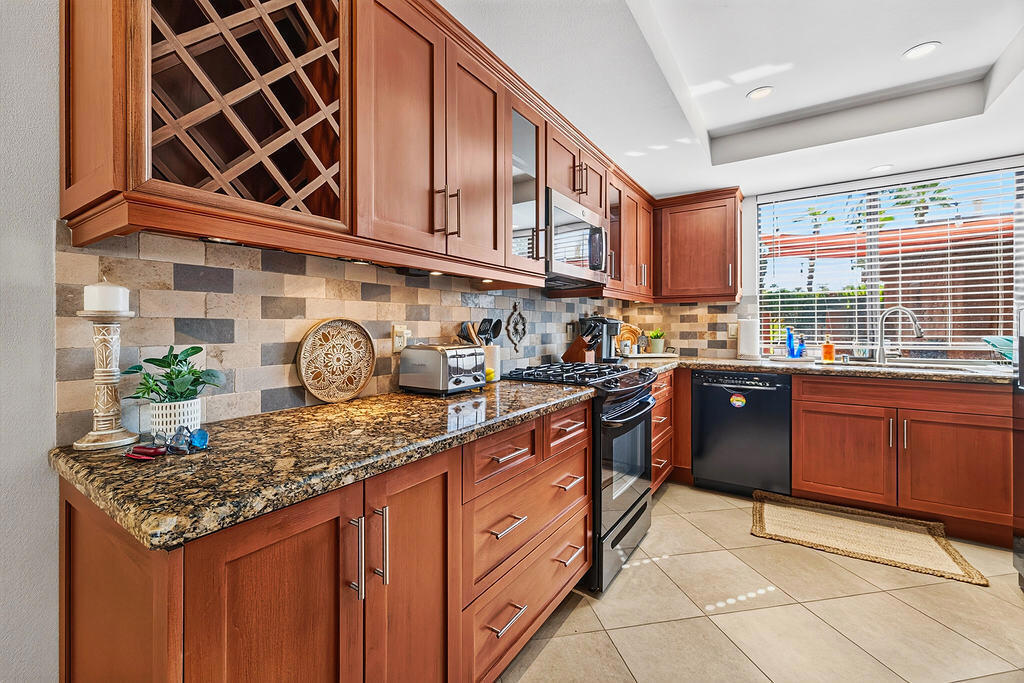 79 La Ronda Drive