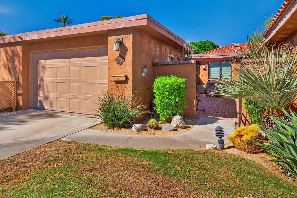 79 La Ronda Drive