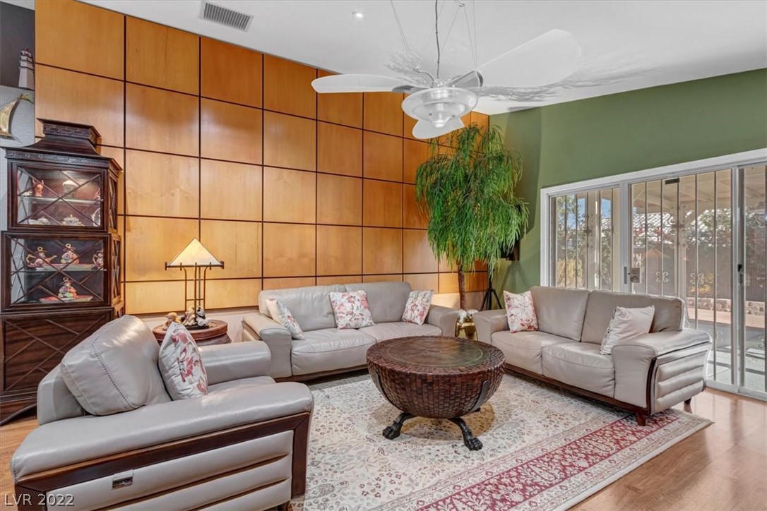 2124 Diamond Brook Court