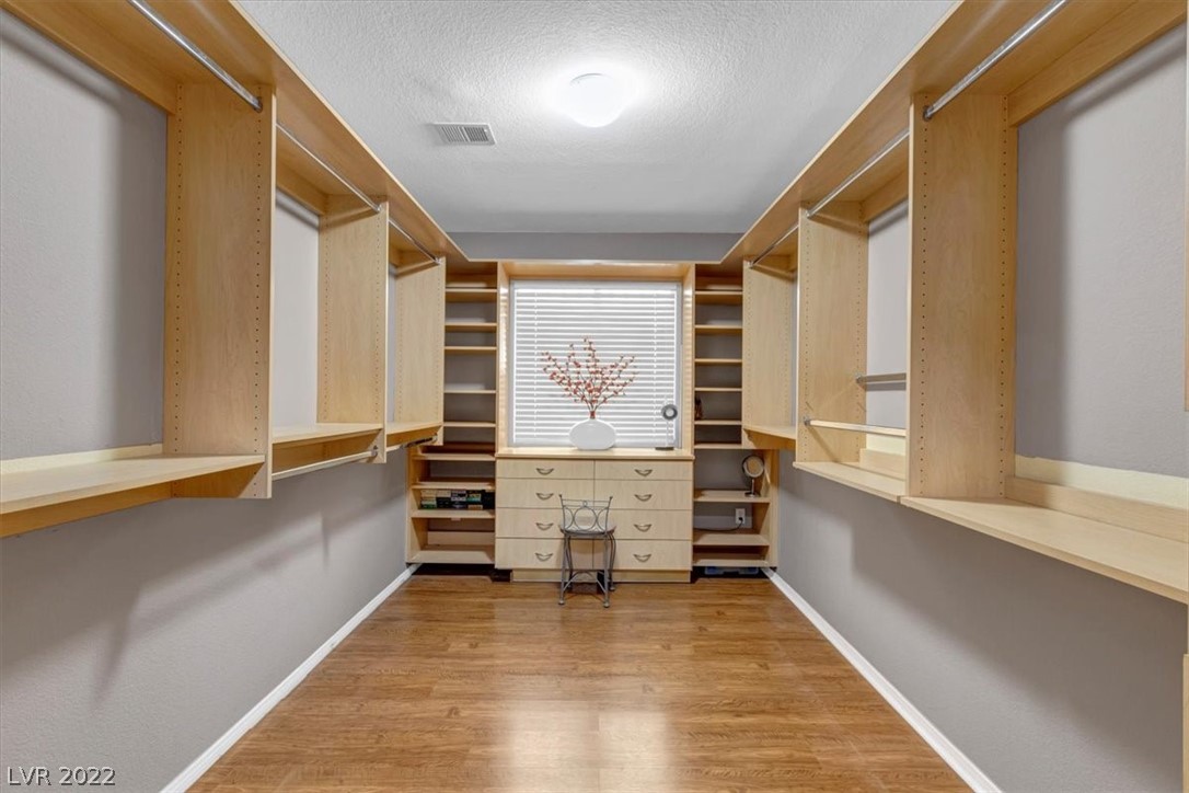 2124 Diamond Brook Court
