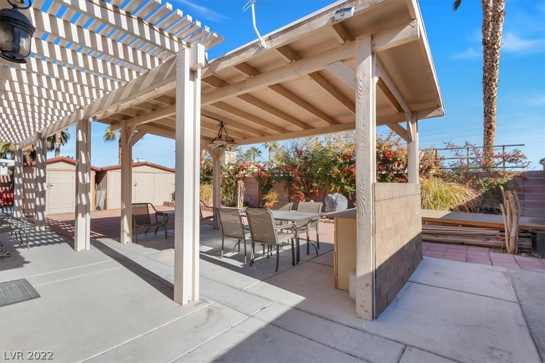 2124 Diamond Brook Court