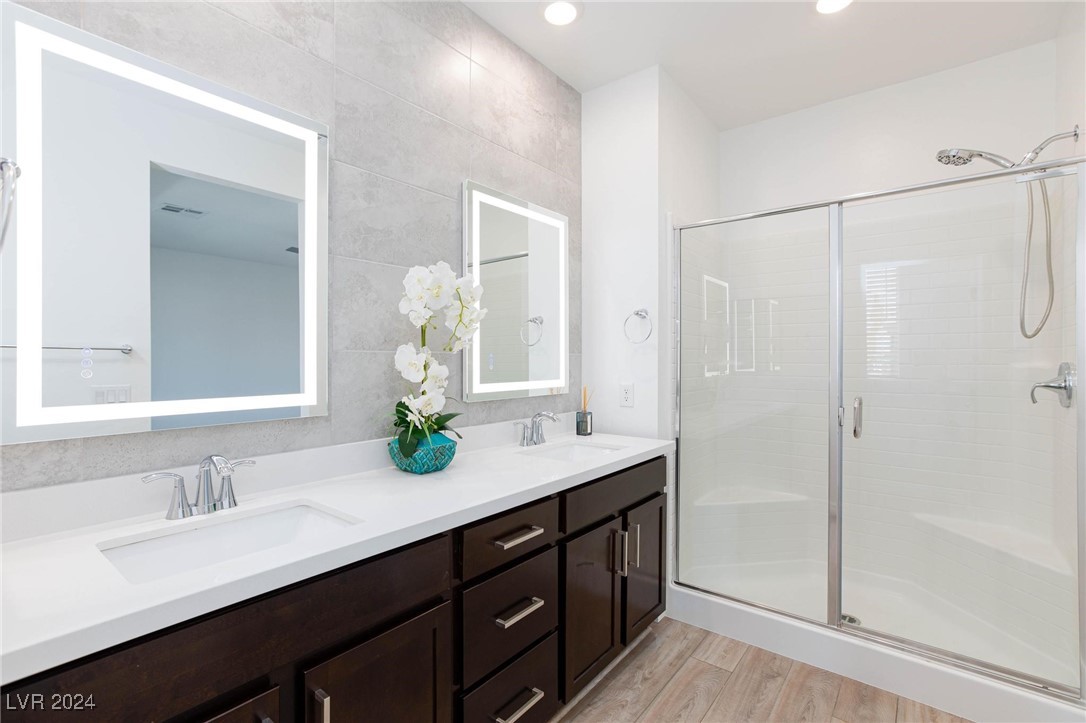 9933 Iron Creek Avenue