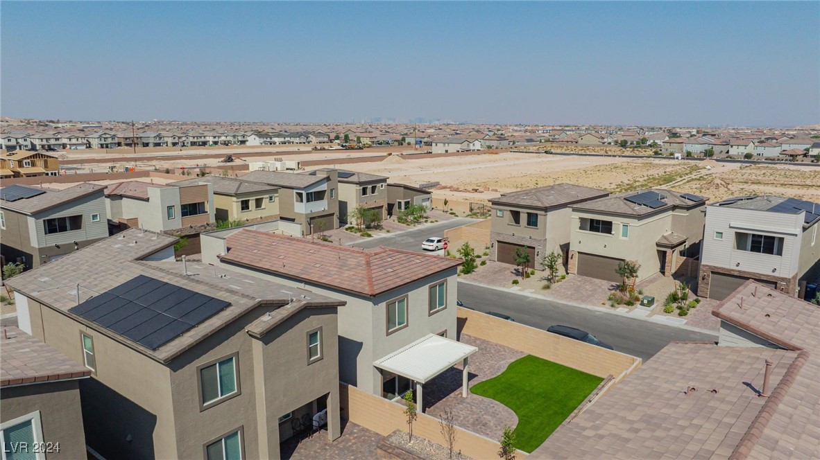 9933 Iron Creek Avenue