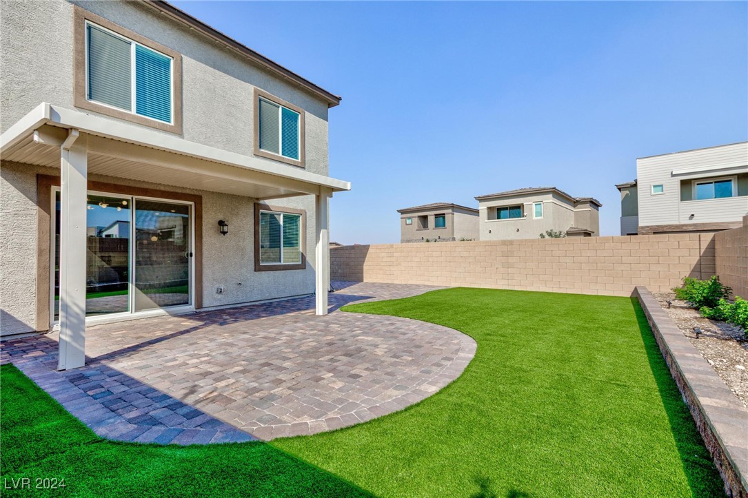 9933 Iron Creek Avenue