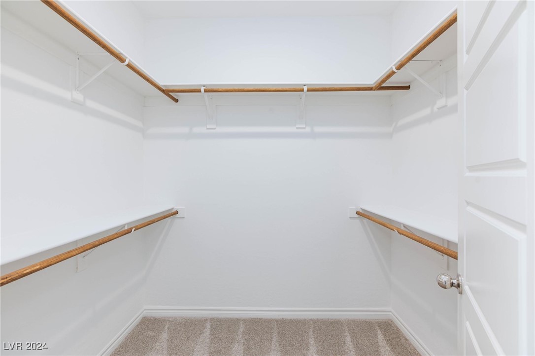 9933 Iron Creek Avenue