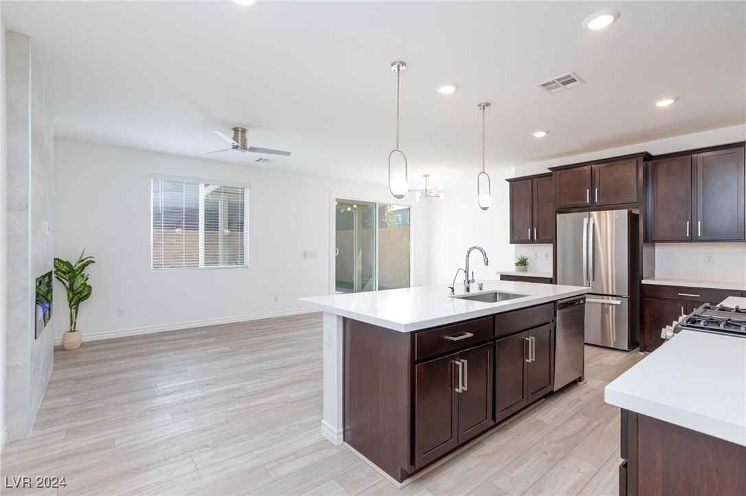 9933 Iron Creek Avenue