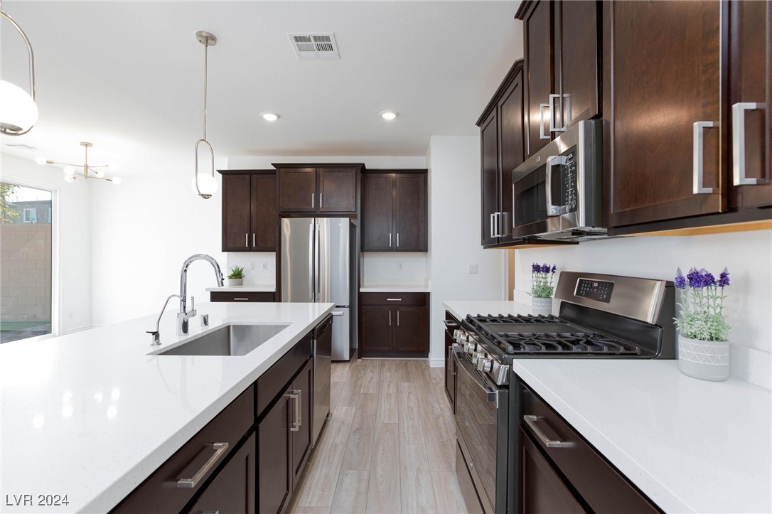 9933 Iron Creek Avenue