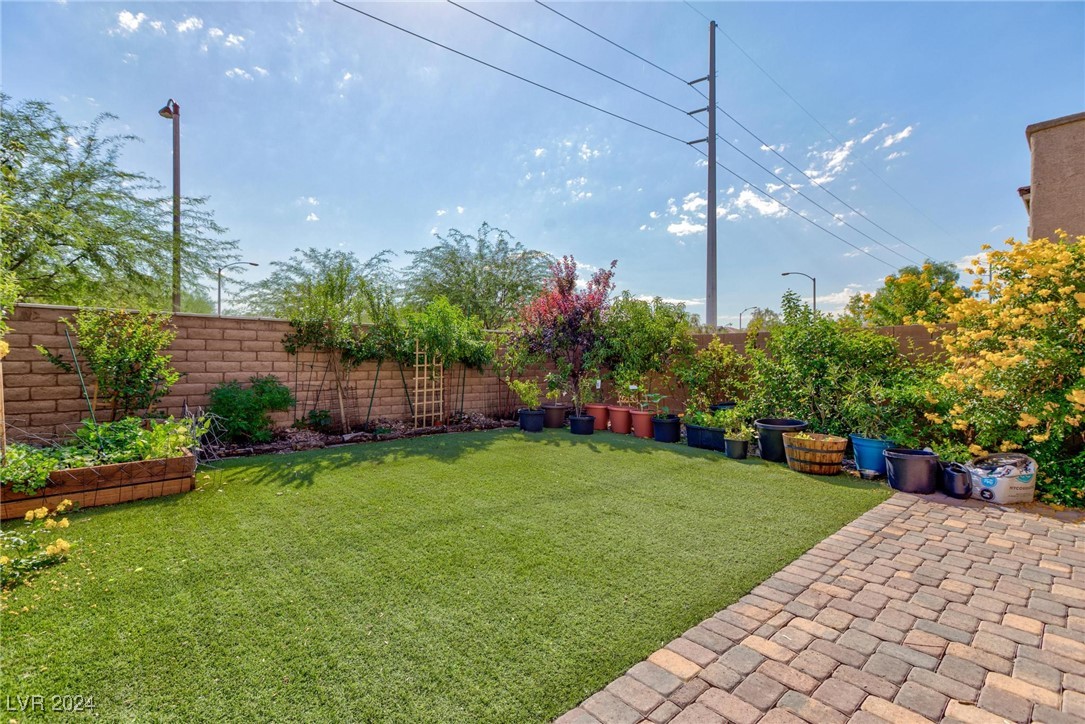 7703 Frenchmans Bay Avenue