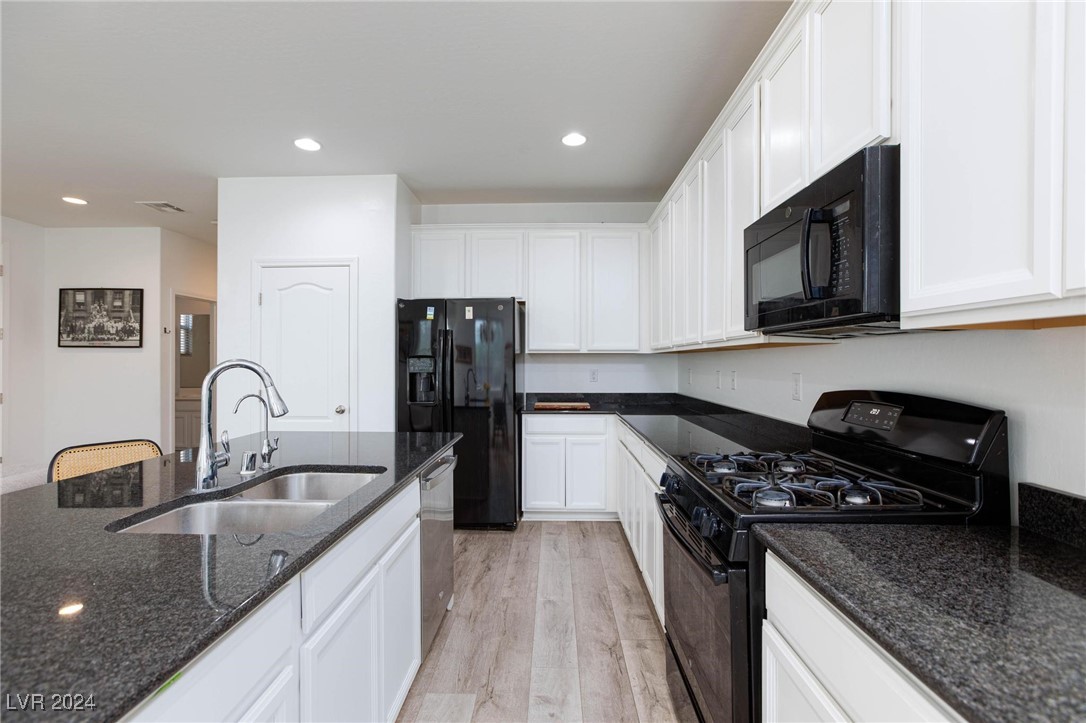 7703 Frenchmans Bay Avenue