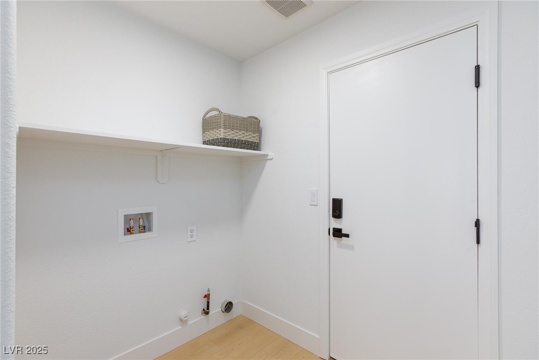 2475 Sedona Cedar Avenue