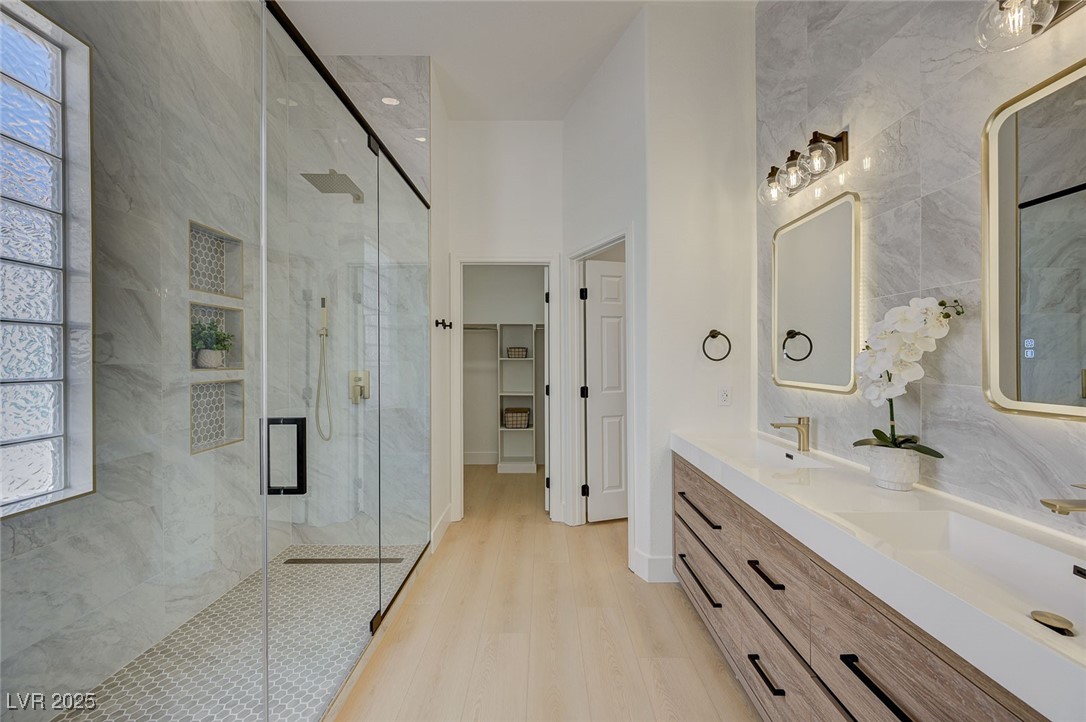 2475 Sedona Cedar Avenue