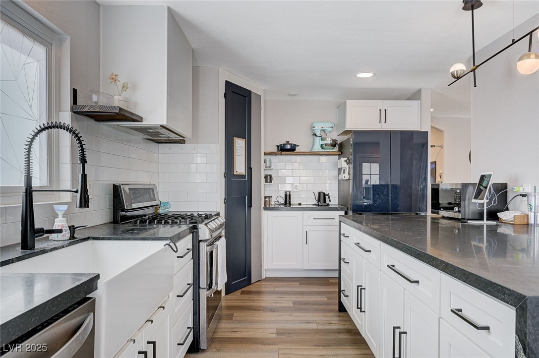 7716 Pacific Rim Court