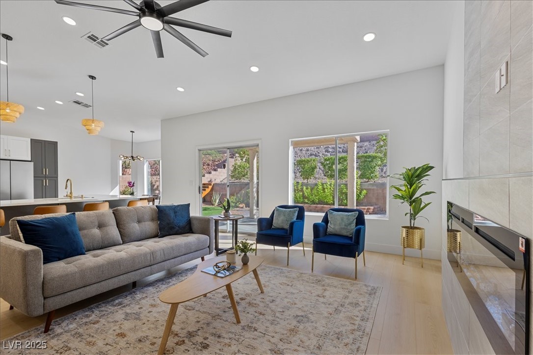 2475 Sedona Cedar Avenue