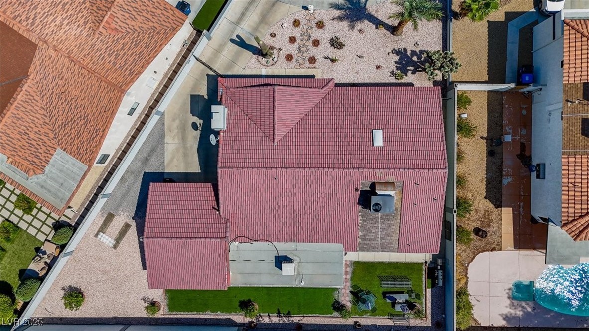 1647 Los Altos Place