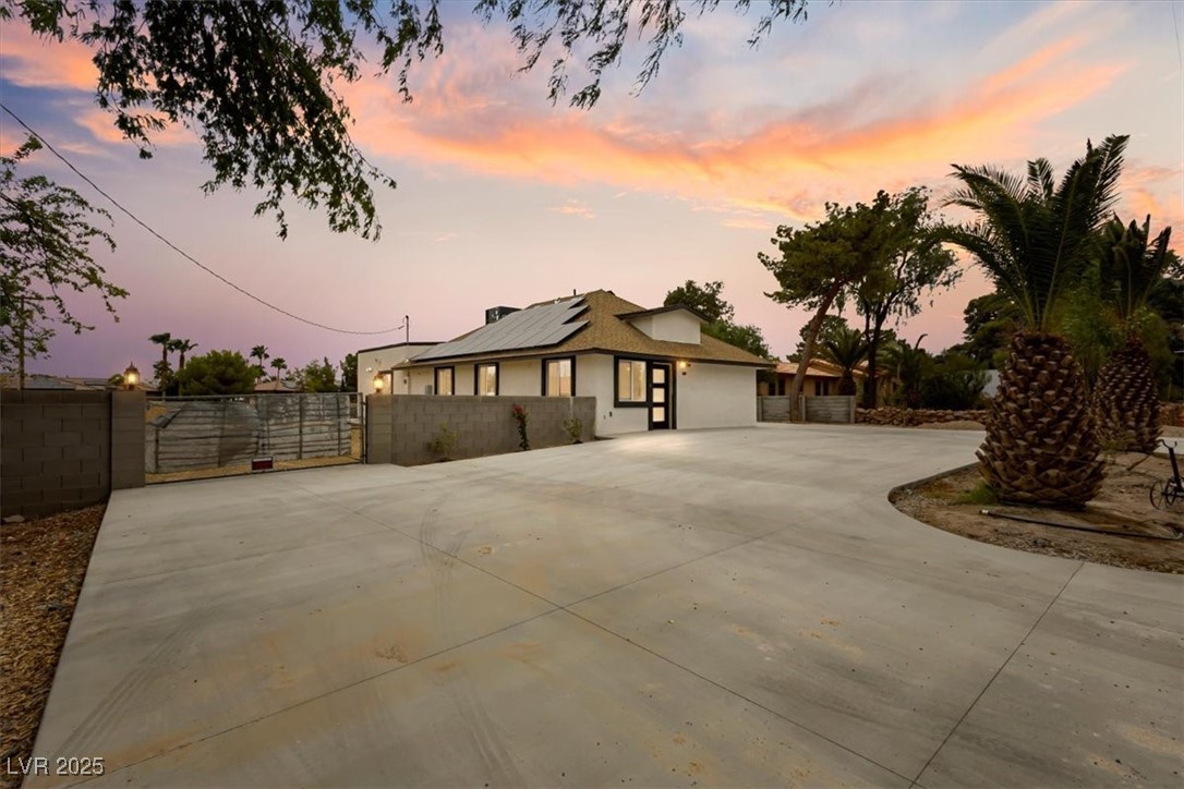 7724 Rancho Destino Road