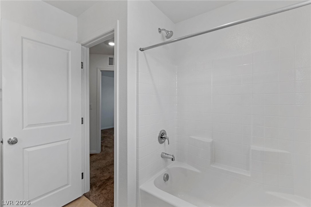 10183 Glowing Amber Street