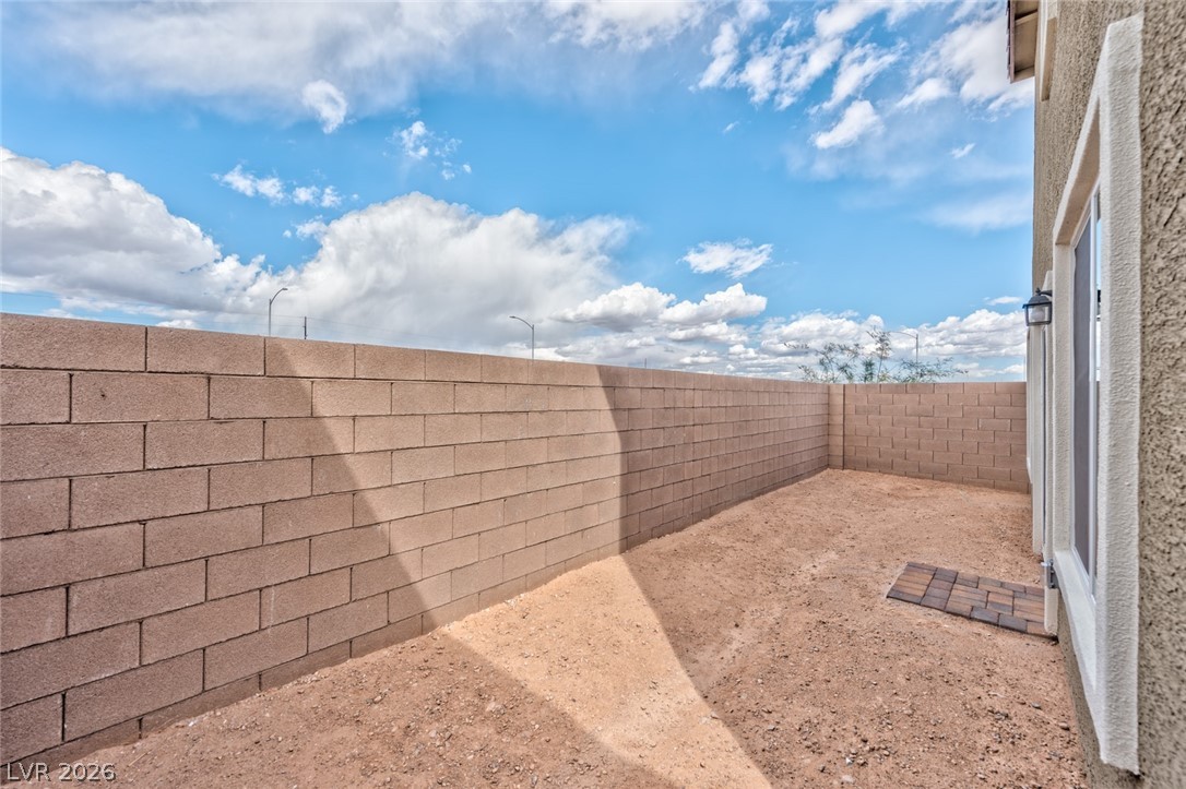 4706 Turquoise Cliffs Avenue