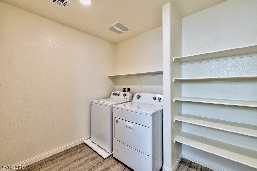 4702 Arctic Cliffs Avenue