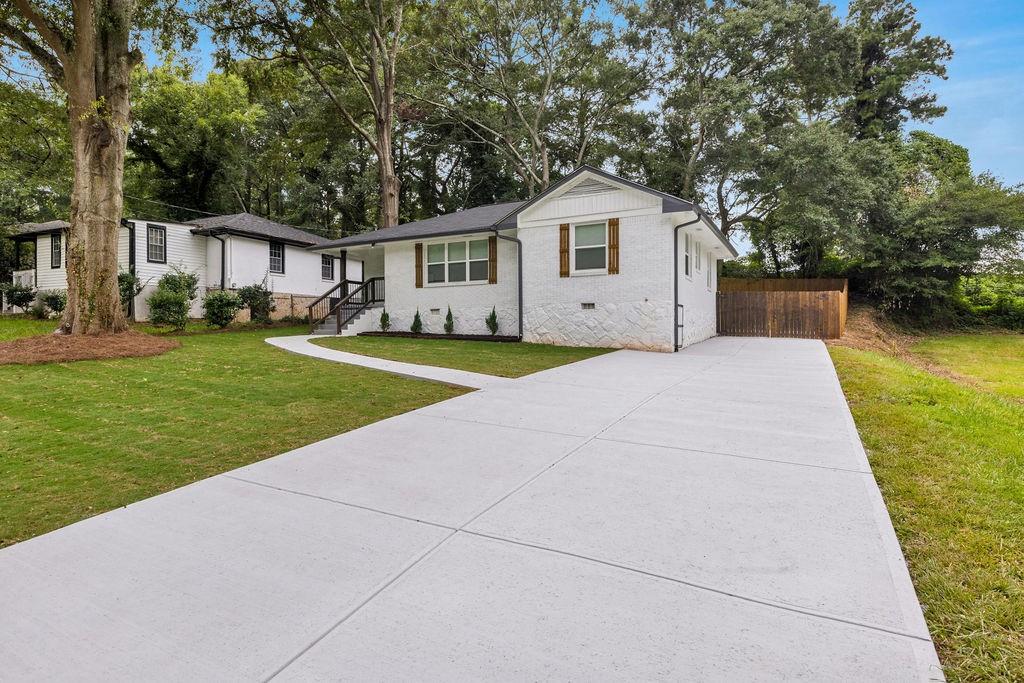 2219 SHARON Way