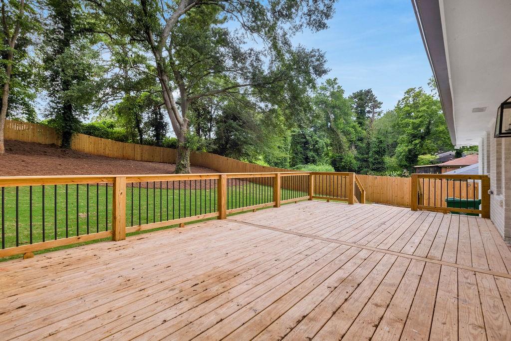 2219 SHARON Way