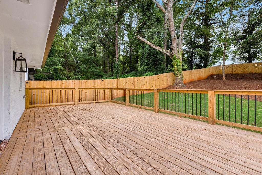 2219 SHARON Way