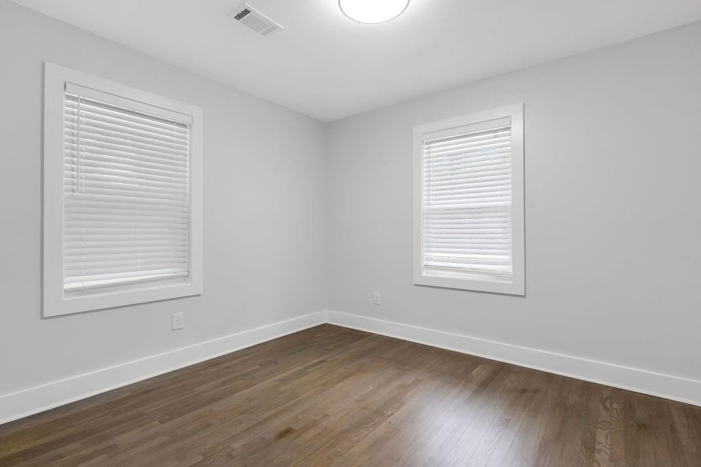 2219 SHARON Way