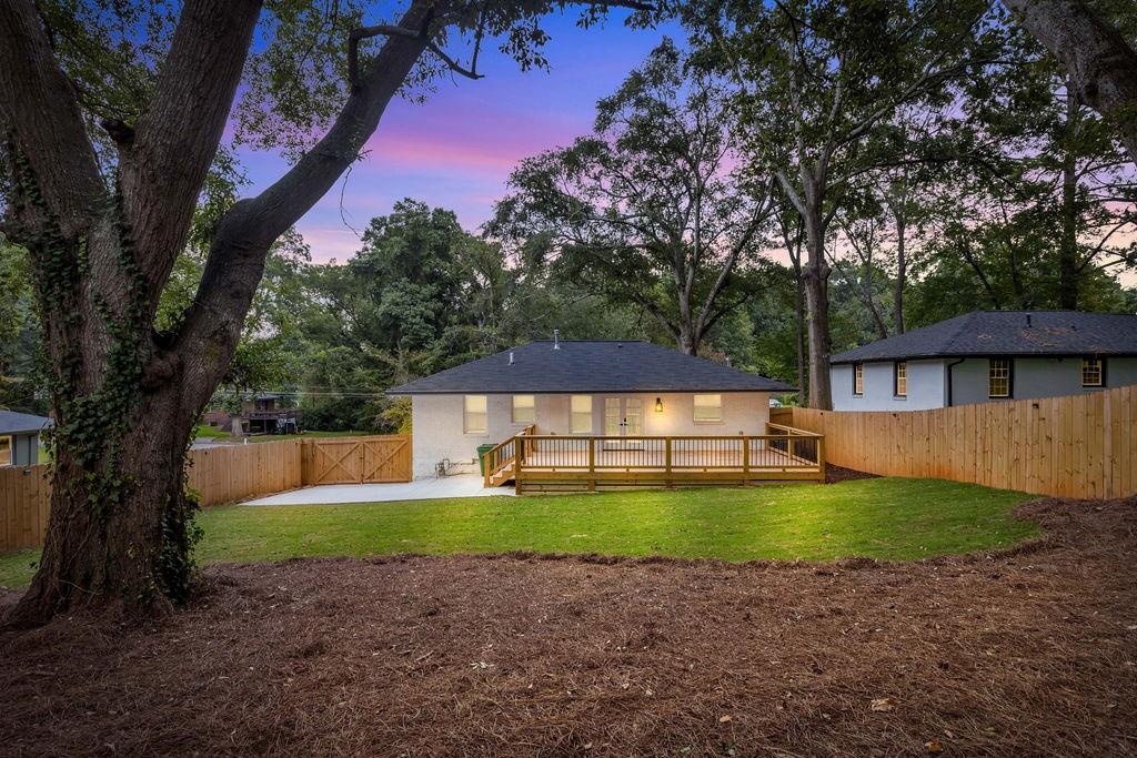 2219 SHARON Way