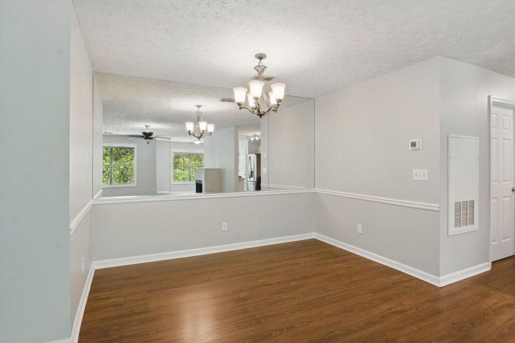 124 STREAMSIDE Drive Unit 24