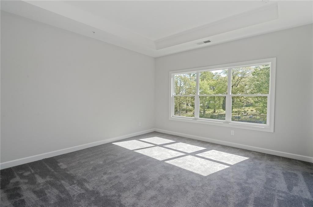 2786 WOODLAND Terrace