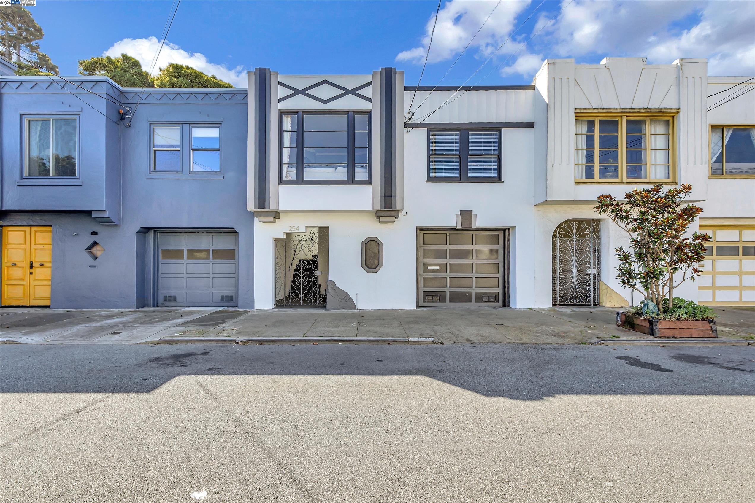 254 Maynard St
