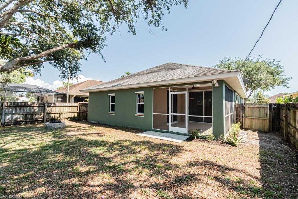 739 98th AVE N
