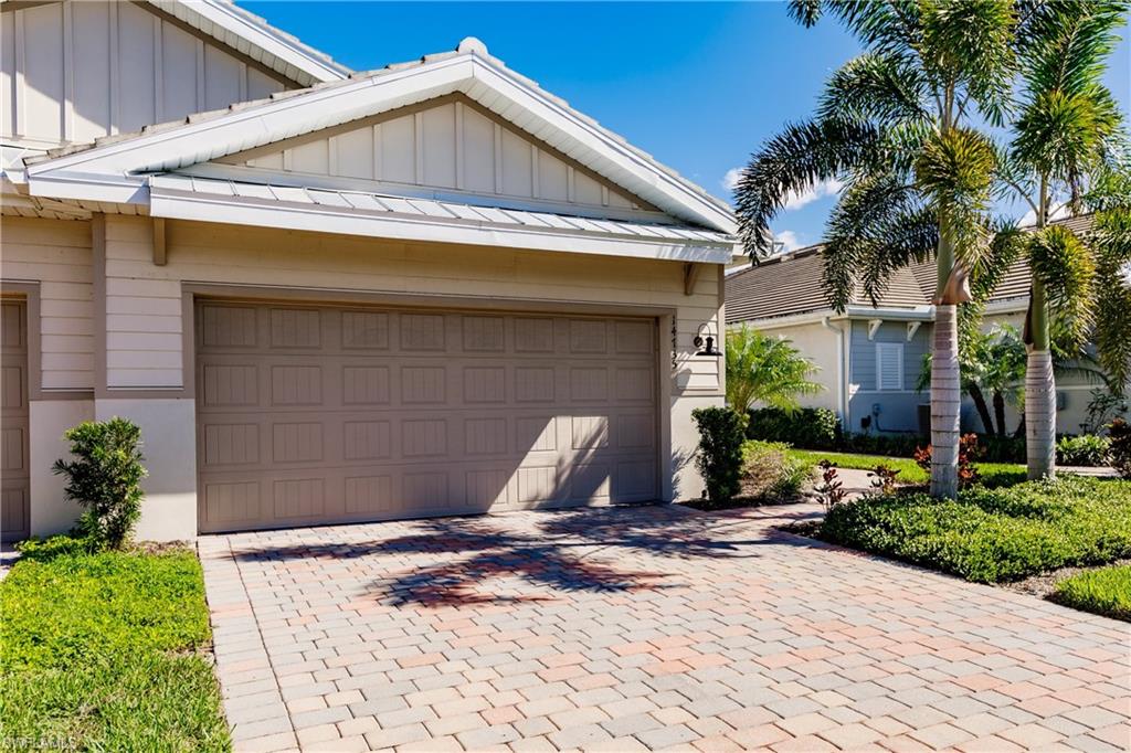 14735 Edgewater CIR