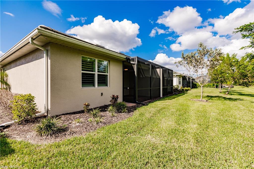 14735 Edgewater CIR