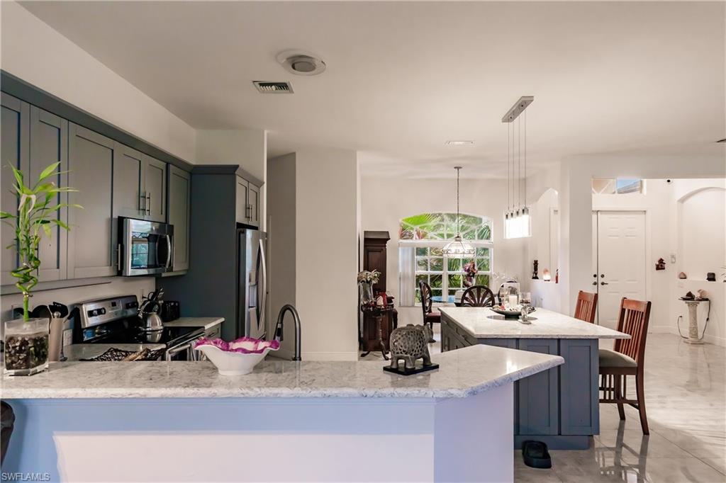 787 Waterloo CT
