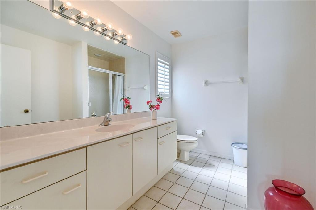 7706 Jewel LN Unit: 204