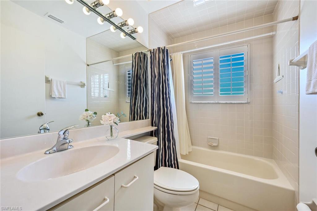 7706 Jewel LN Unit: 204