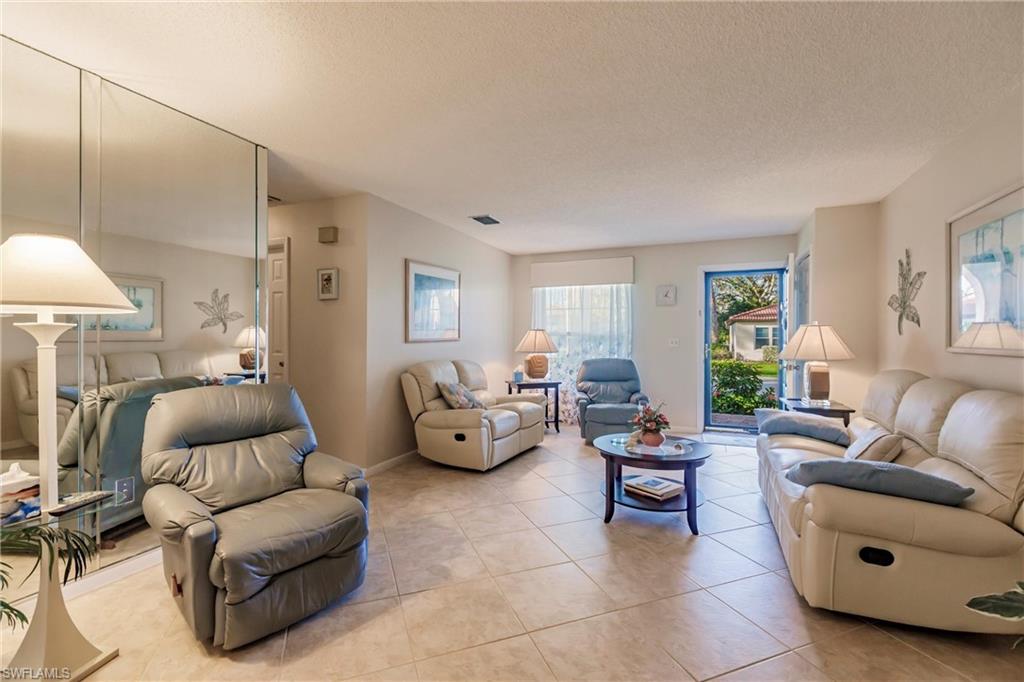 1092 Forest Lakes DR Unit: 20-A